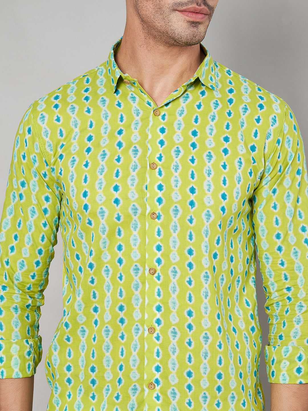 Elegant Ikat Pattern Cotton Shirt For Men