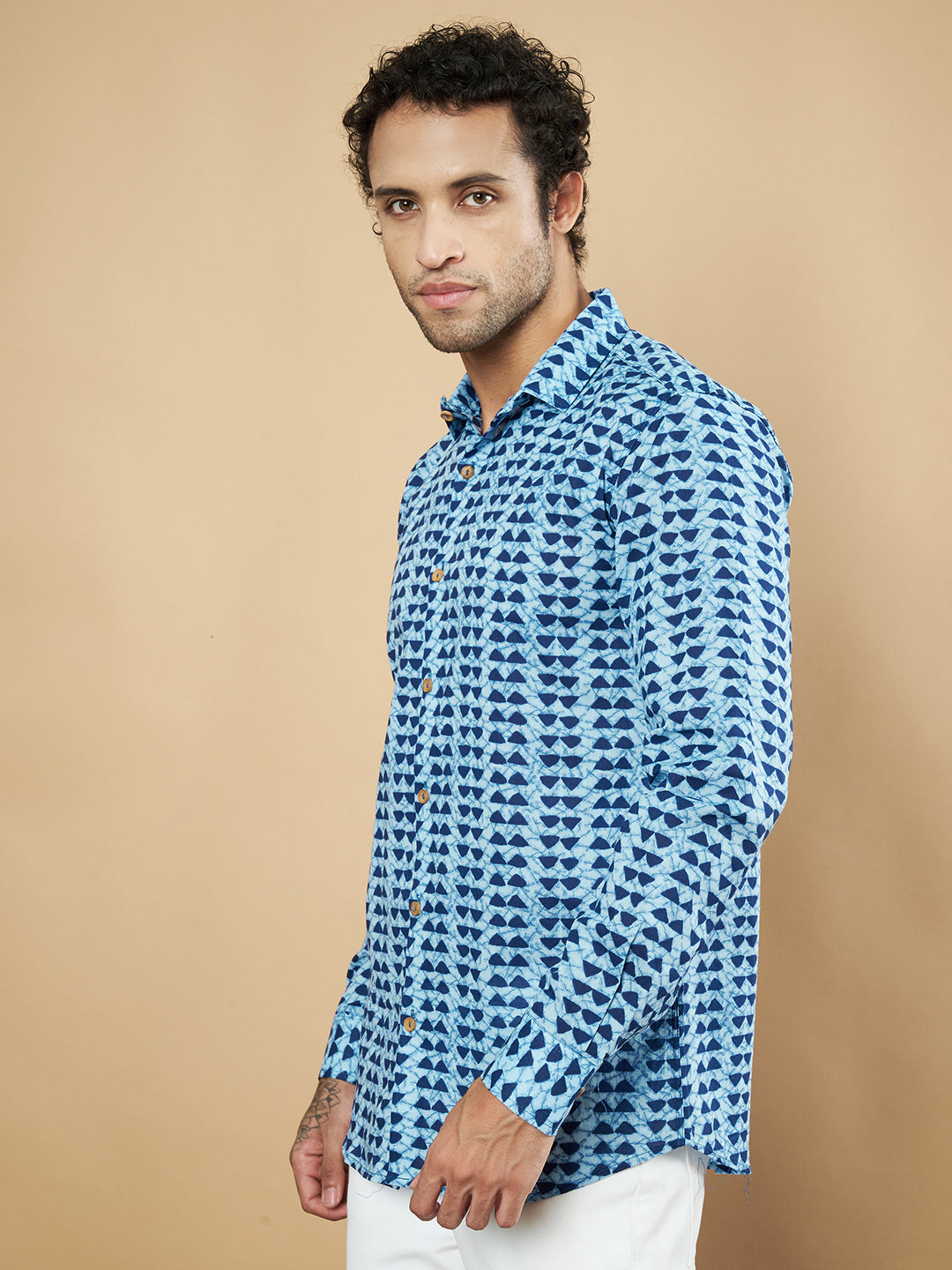 Atmungsaktives Langarmhemd aus Baumwolle für Herren