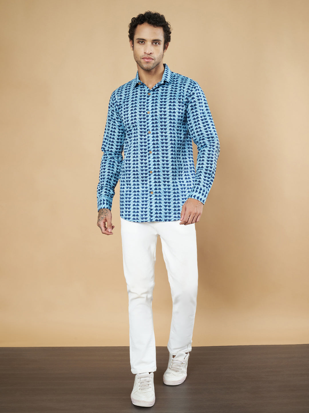 Atmungsaktives Langarmhemd aus Baumwolle für Herren