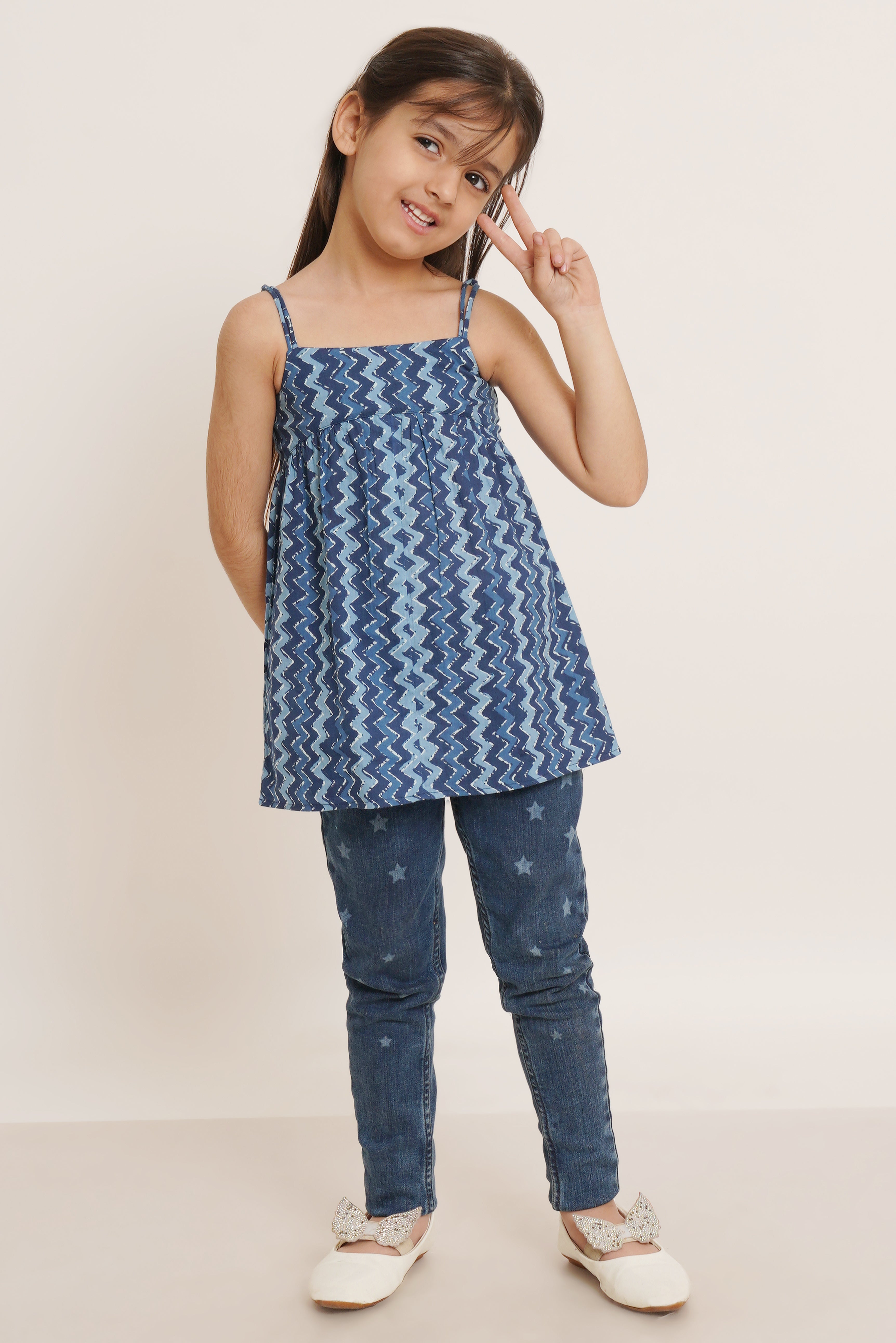 Pure Cotton Zigzag Print Sleeveless Top For Girls