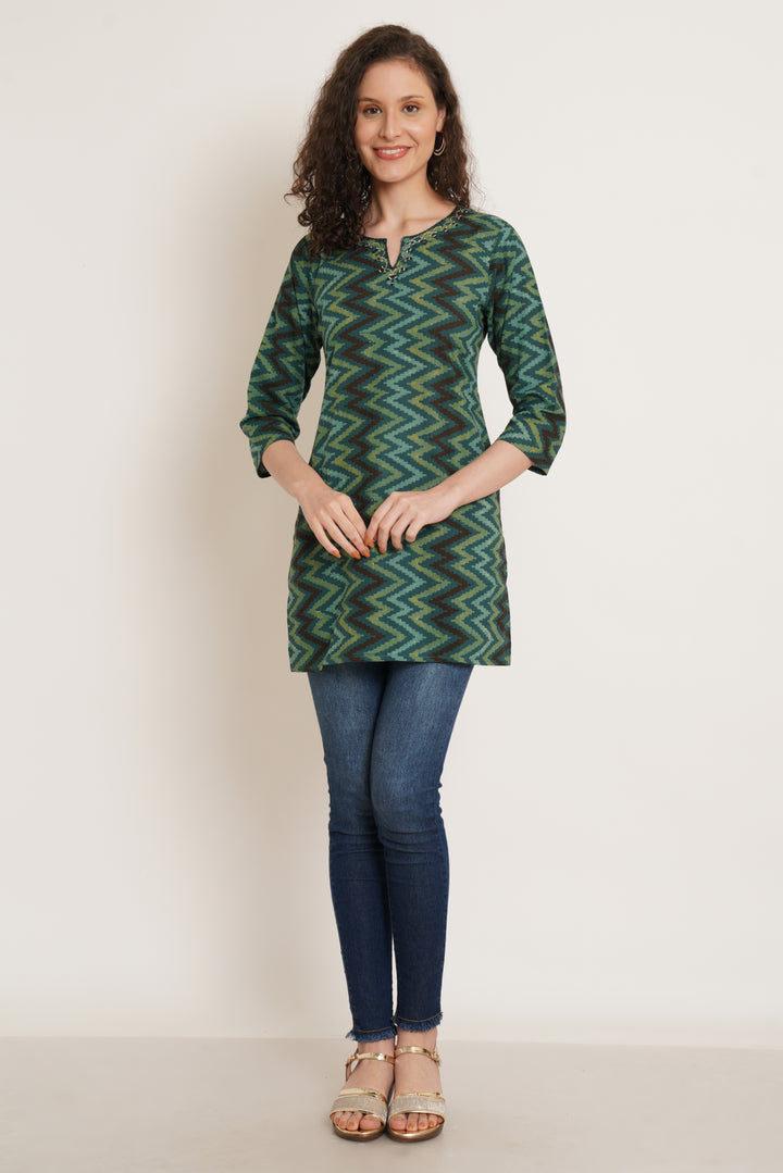 Kurti court en coton à zigzag géométrique vert pour femme