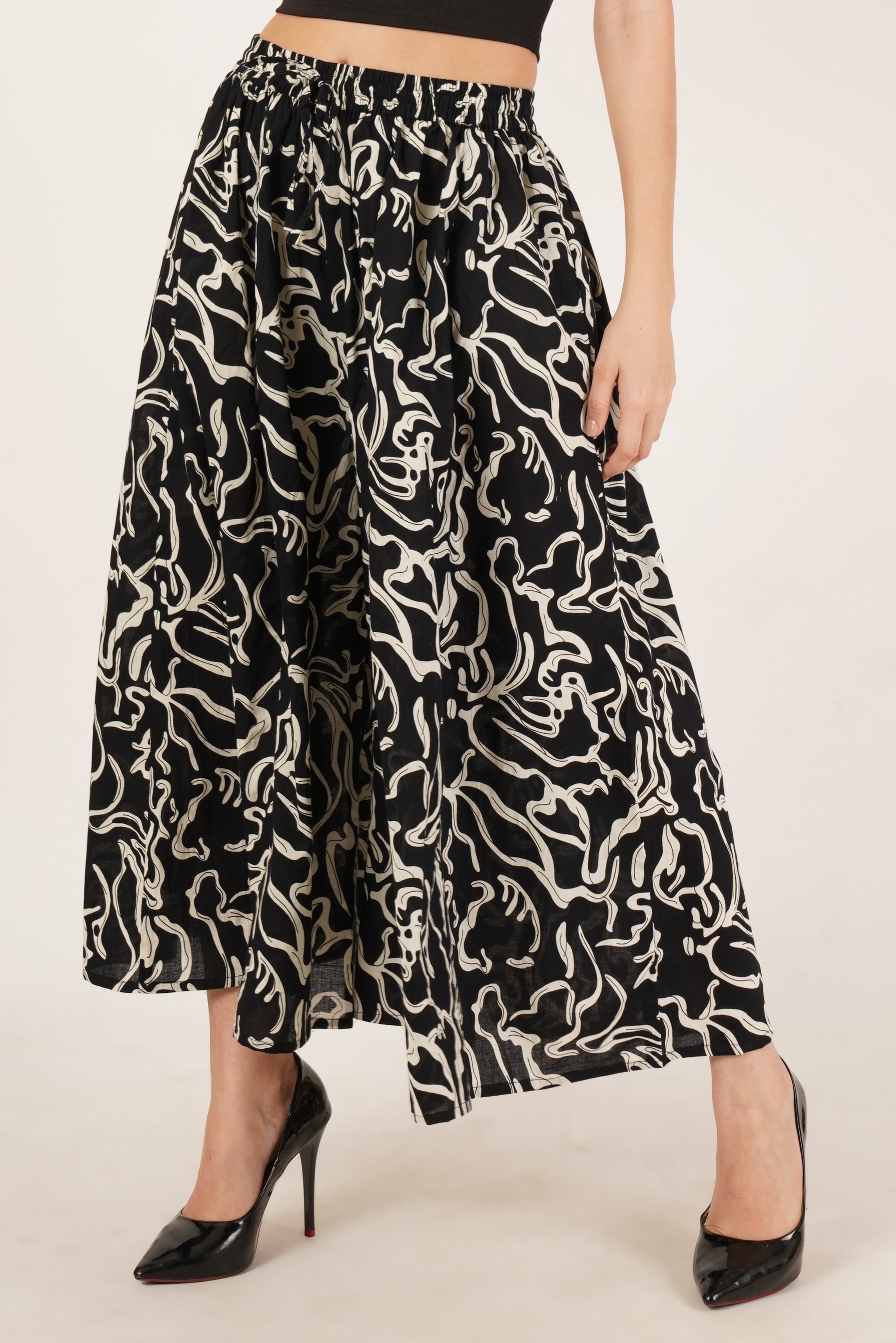 Monochrome Abstract Pattern Flared Palazzo for Women