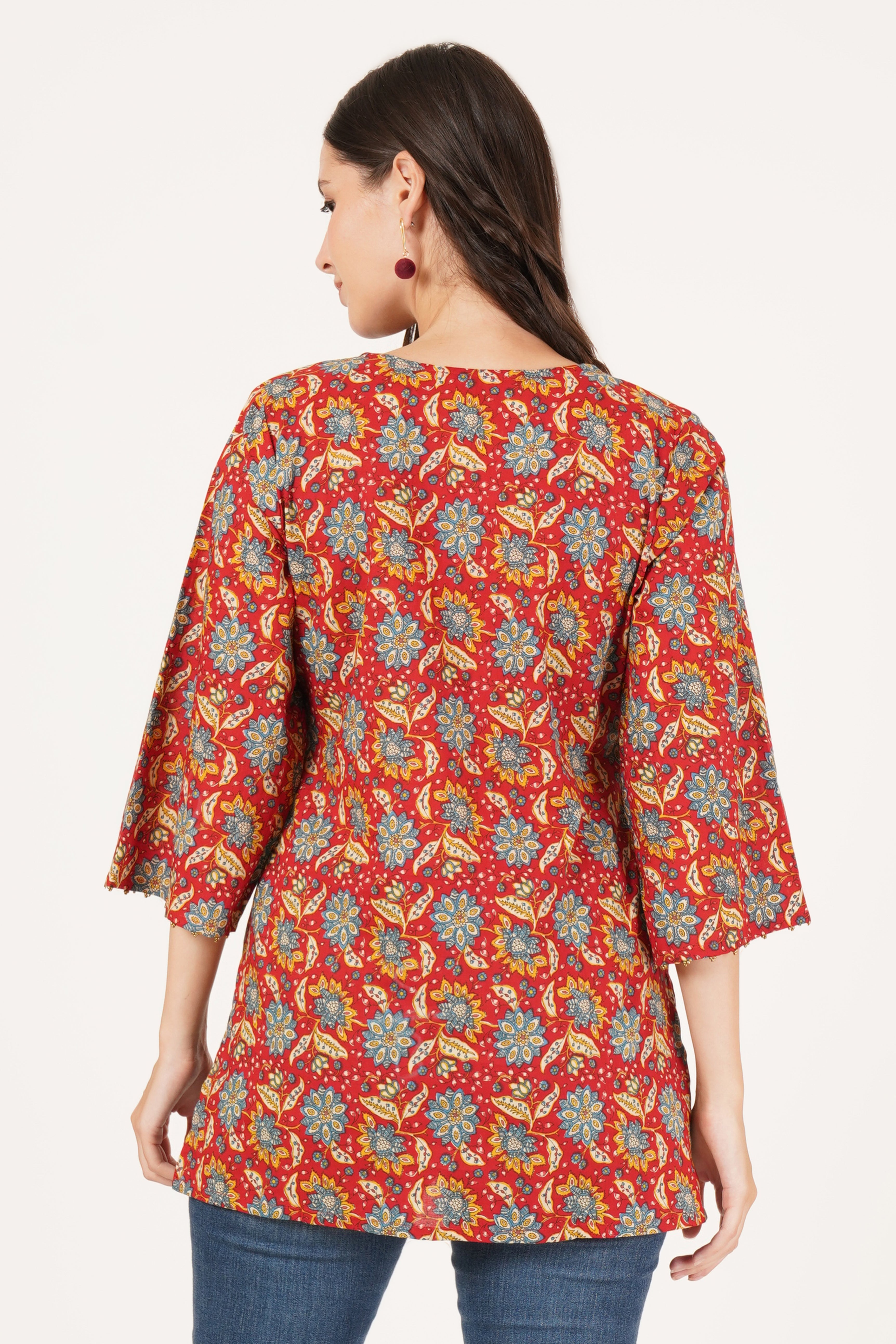 Rotes, geblümtes, kurzes Kurti aus Baumwolle für Damen