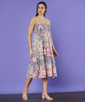 Ausgestelltes, gesmoktes Midikleid mit Blumenmuster und Stufen für Damen