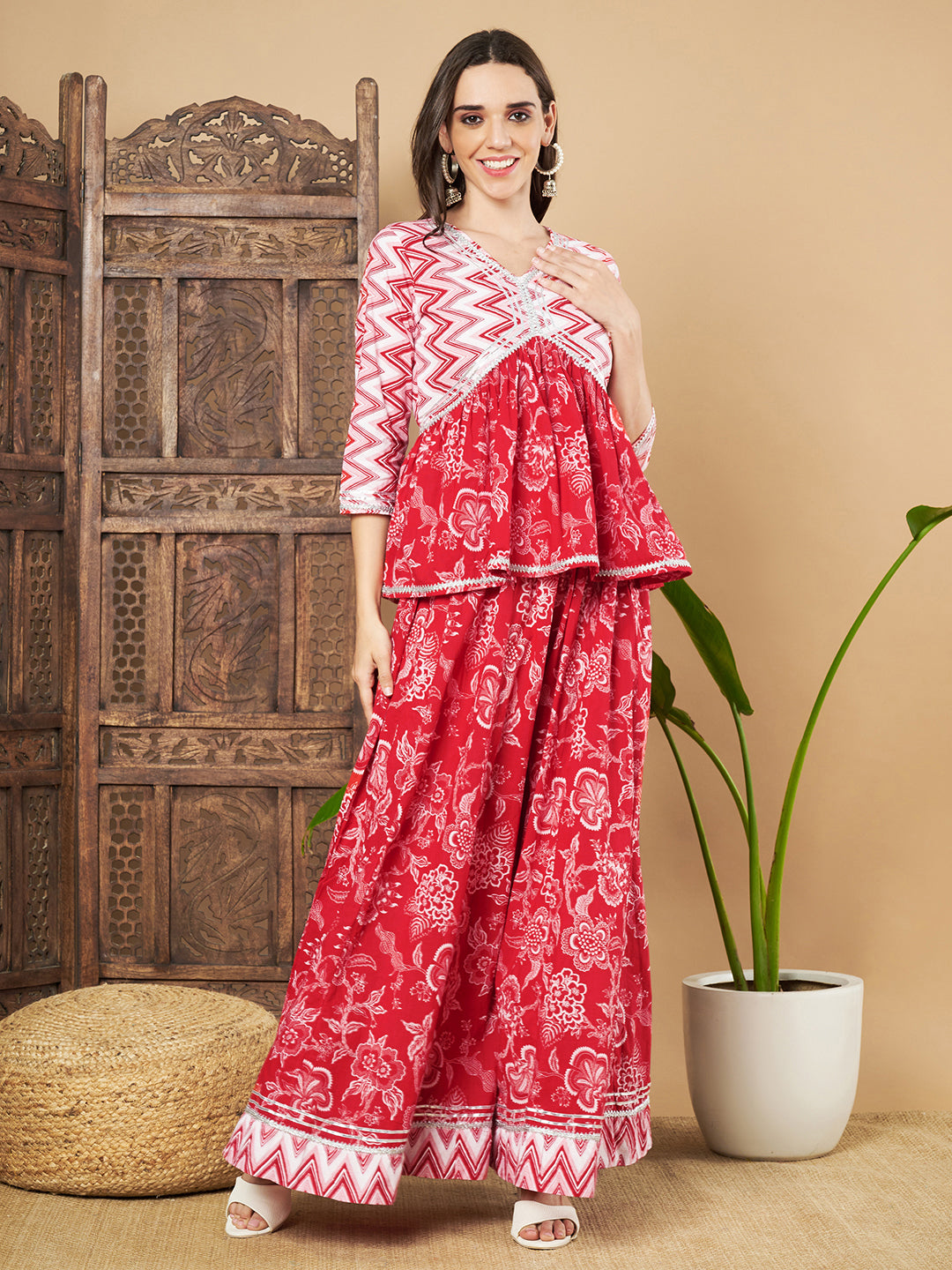 Designer-Schößchen-Top mit ausgestelltem Palazzo-Set für Damen