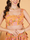 Designer Lehenga Choli mit goldenen Highlights für Damen