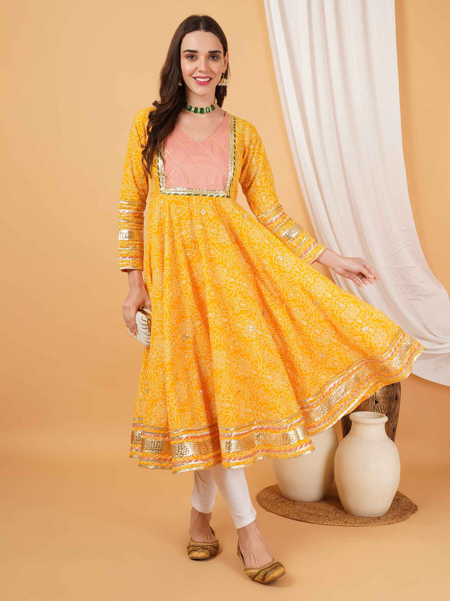 Lässiges Kurti aus Baumwolle mit Doodle-Print für Damen