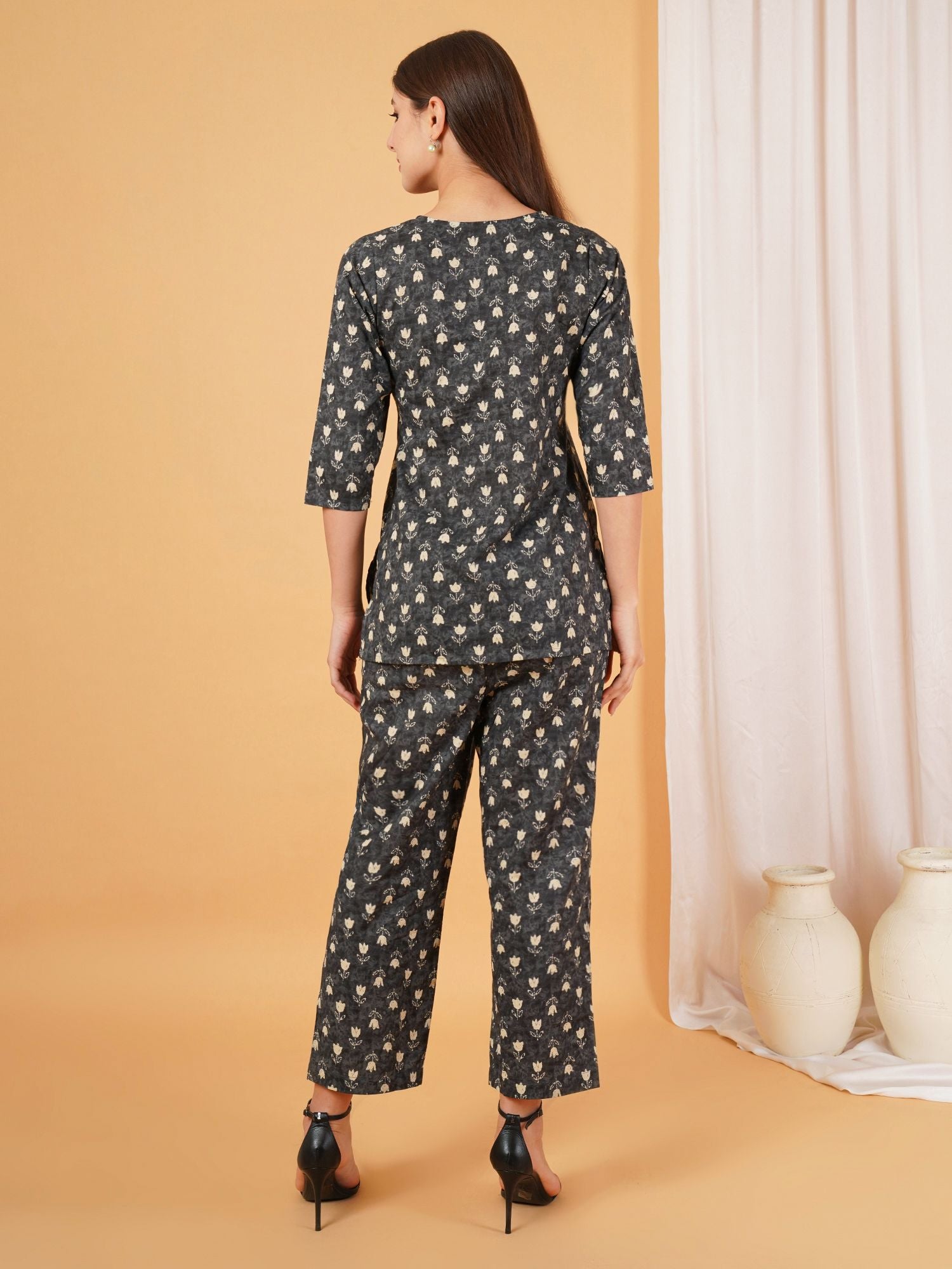 Lässiges Kurti aus Baumwolle mit Doodle-Print für Damen