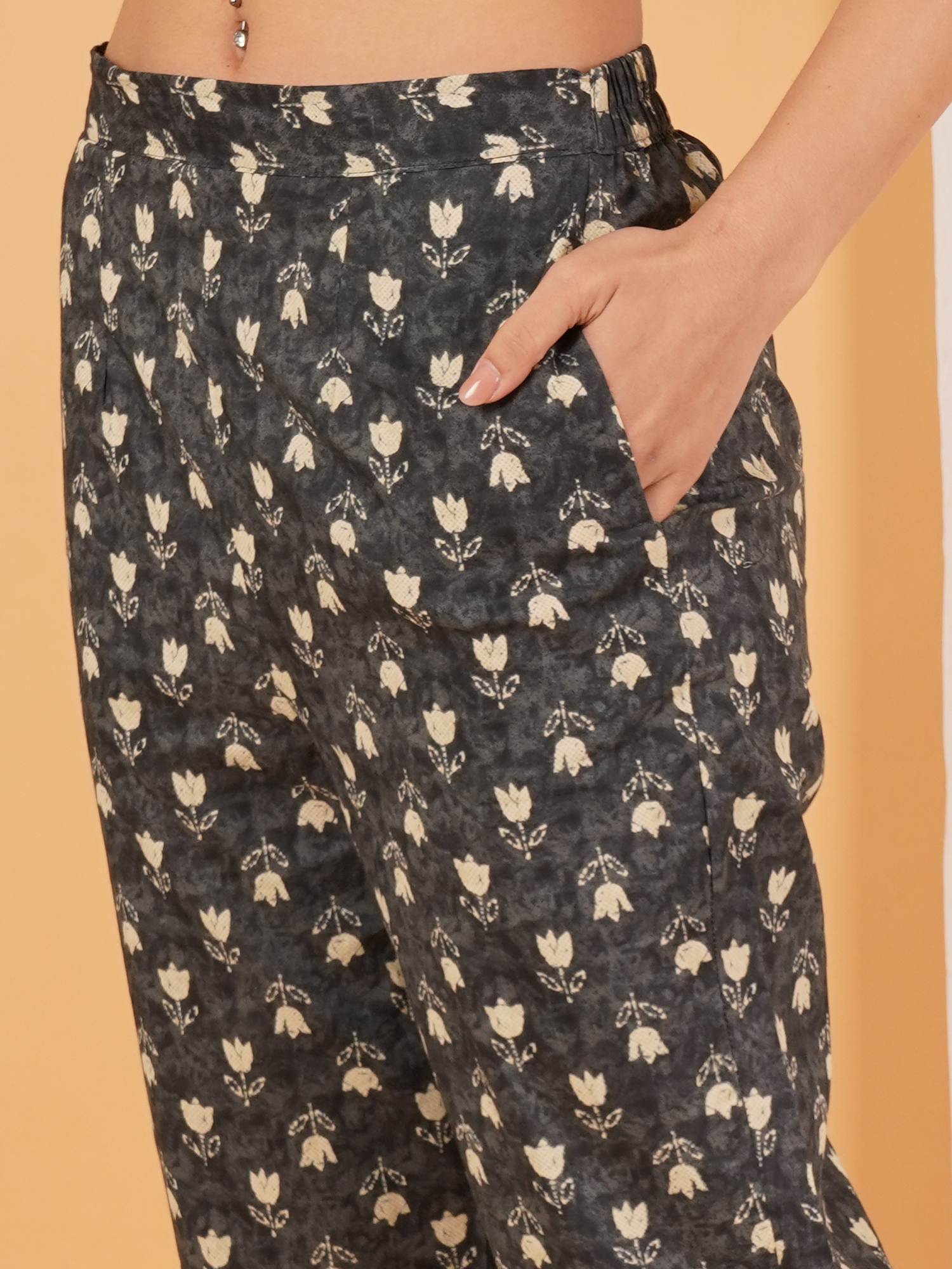 Lässiges Kurti aus Baumwolle mit Doodle-Print für Damen