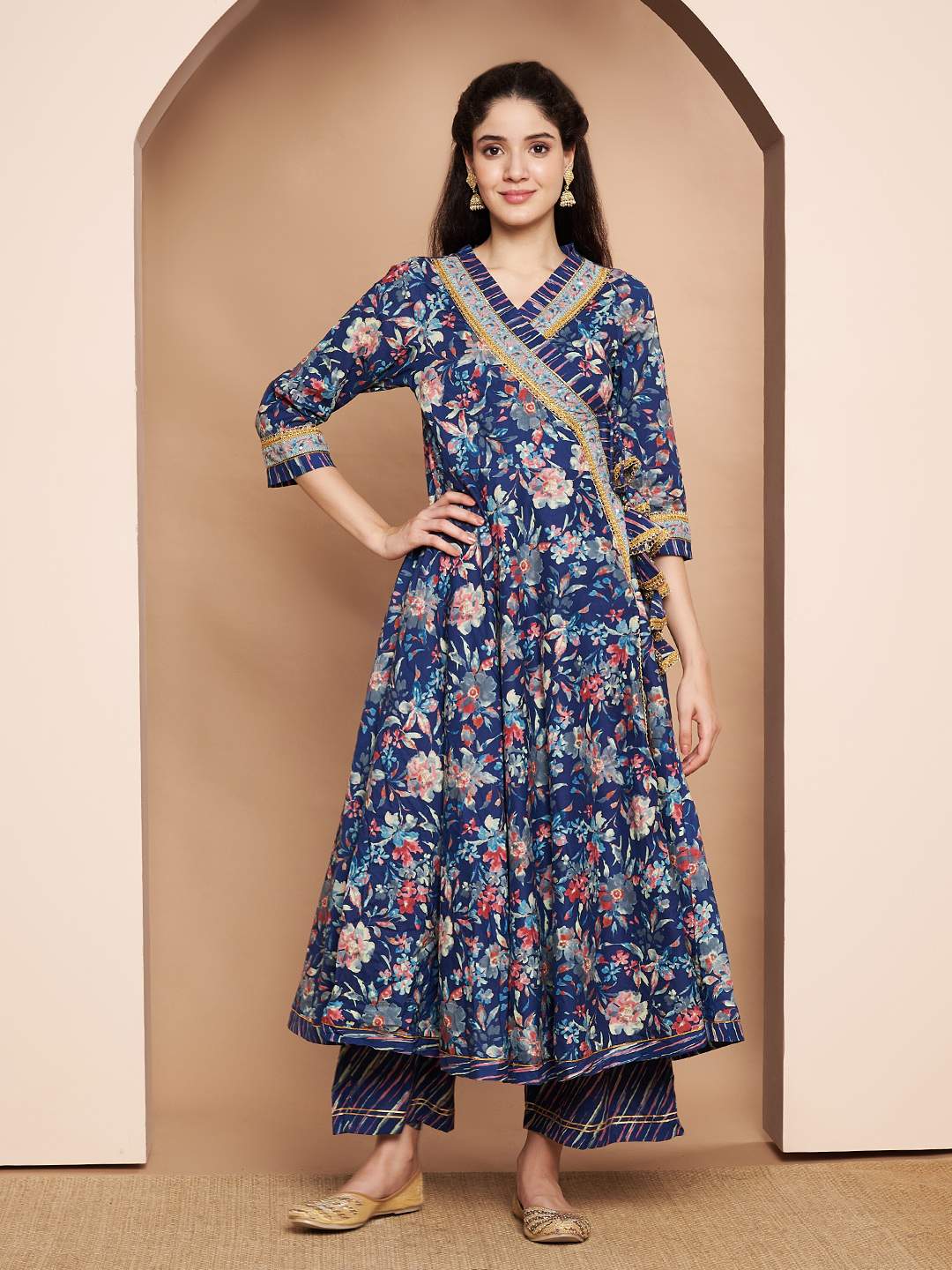 Rajasthani Angrakha Baumwoll-Kurta-Set mit Palazzo für Frauen