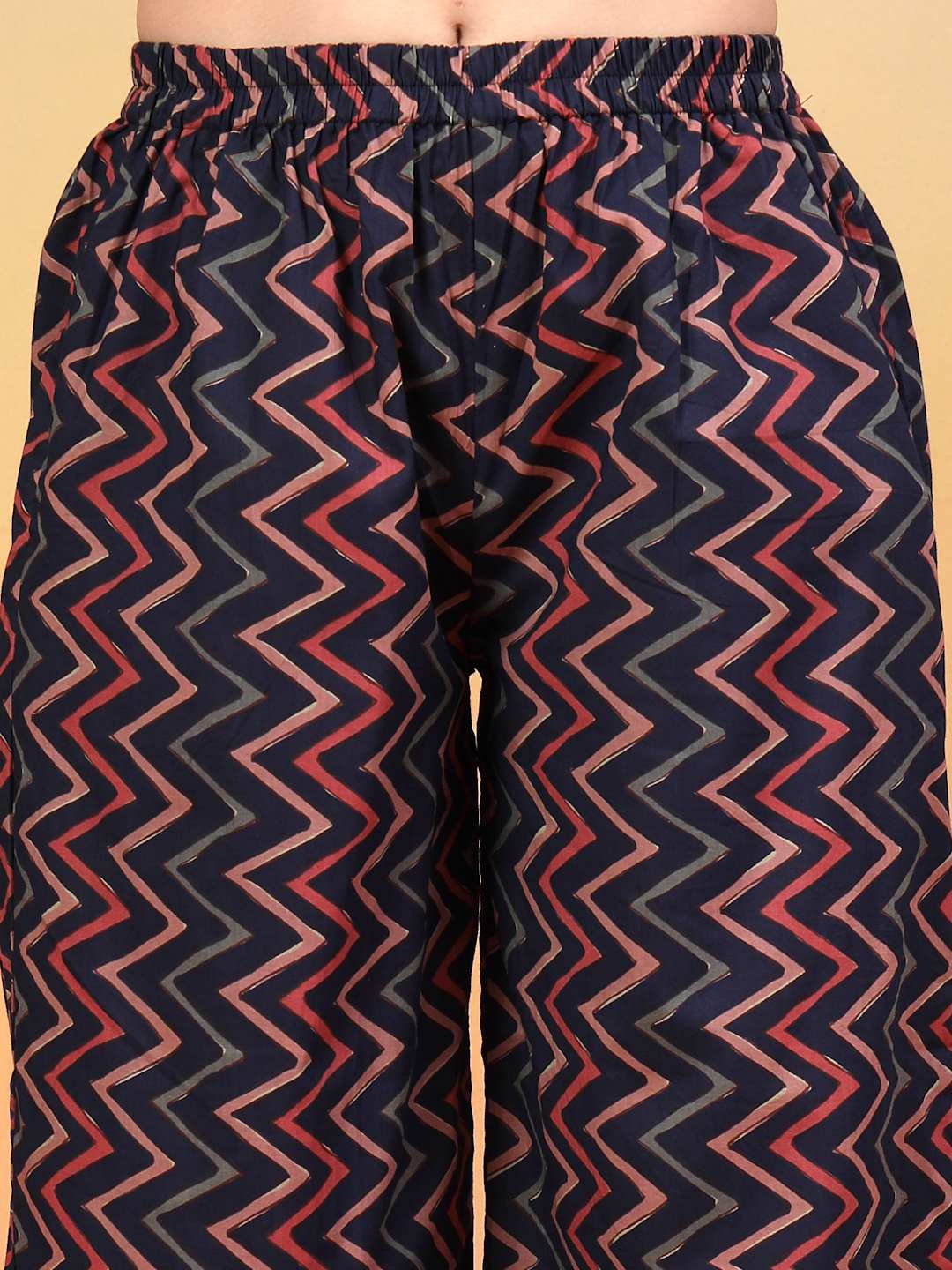 Relaxed Fit Cotton Co-Ord Set with Modern Print For Women