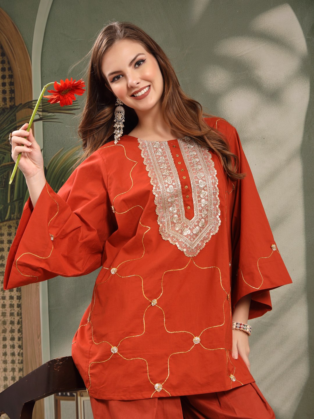 Oversized Cotton Kurta Salwar Set With Lace Neckline For Women
