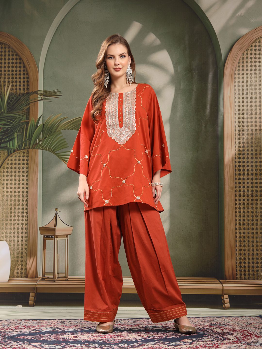 Oversized Cotton Kurta Salwar Set With Lace Neckline For Women