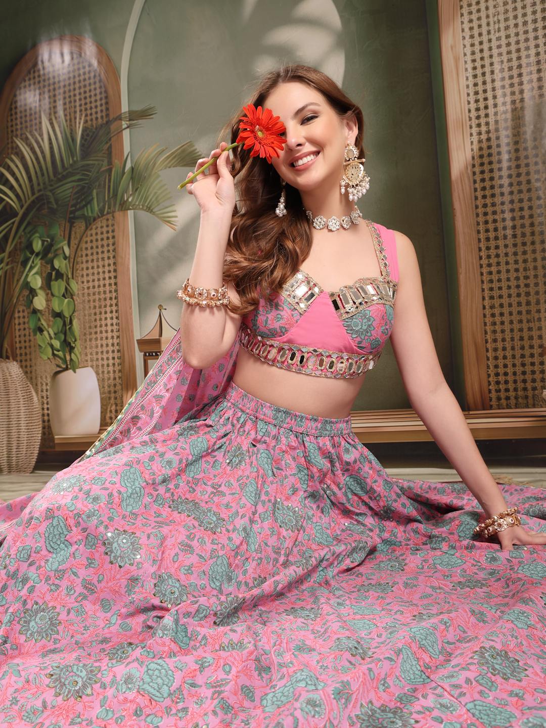 Lehenga Choli de créateur avec manches vertes pour femmes