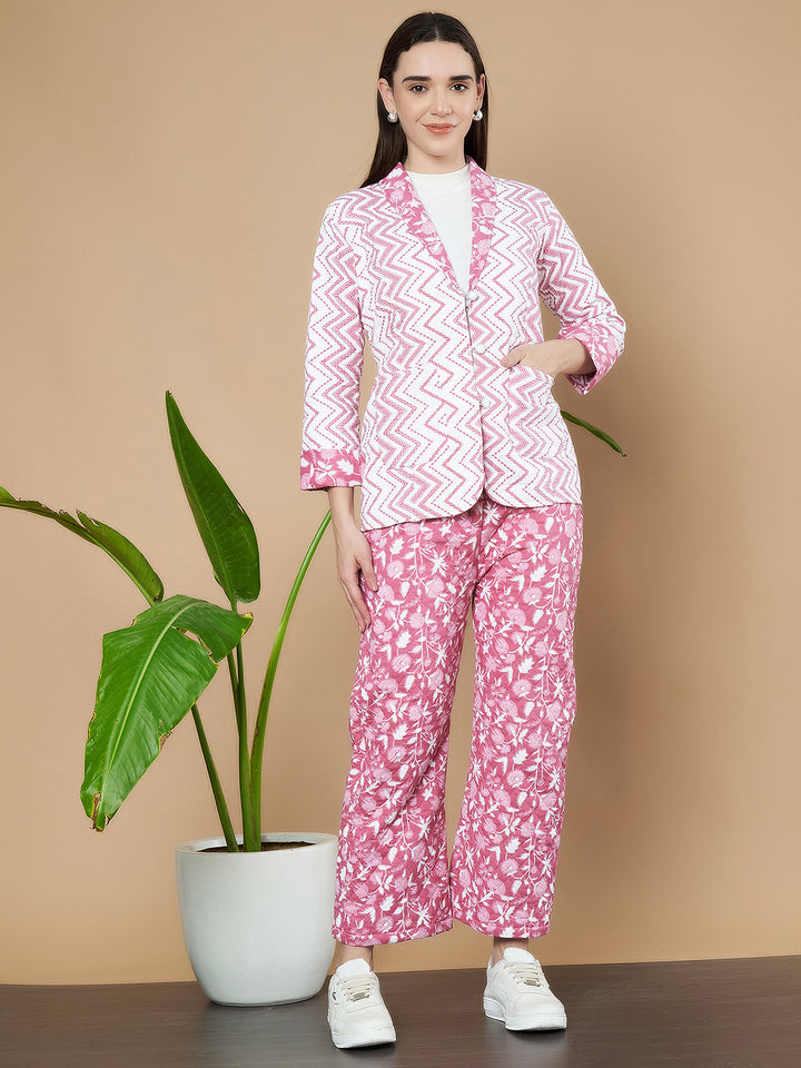 Gestepptes, rosa Chevron-Blazer- und Hosen-Set für Damen