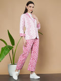 Gestepptes, rosa Chevron-Blazer- und Hosen-Set für Damen