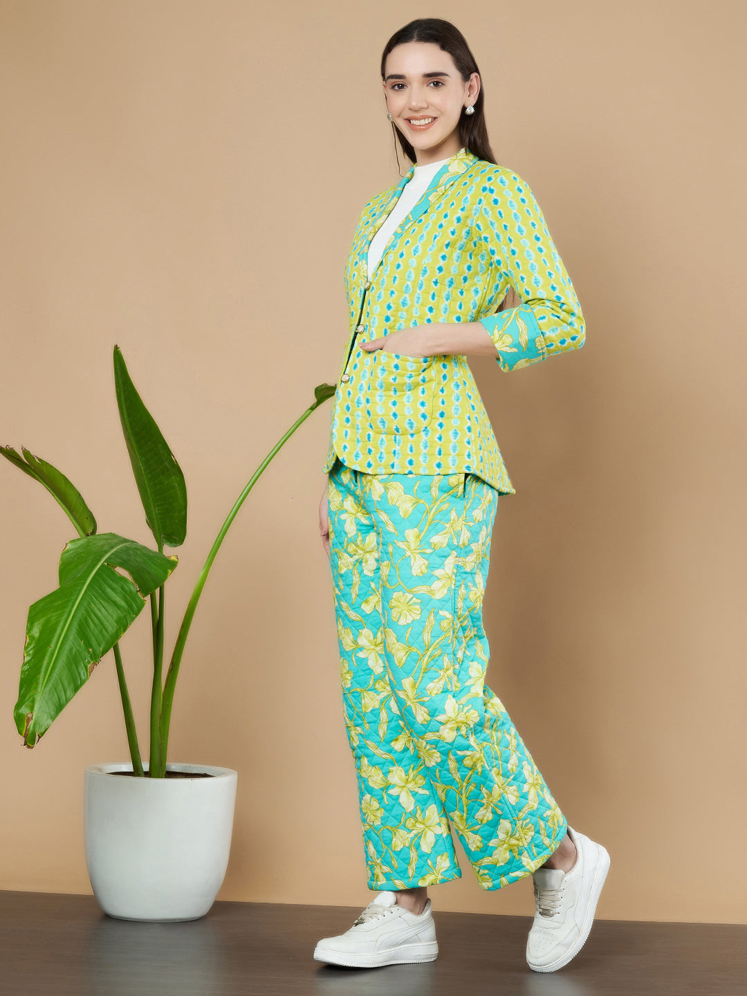 Modernes Steppblazer-Hosen-Set für Damen